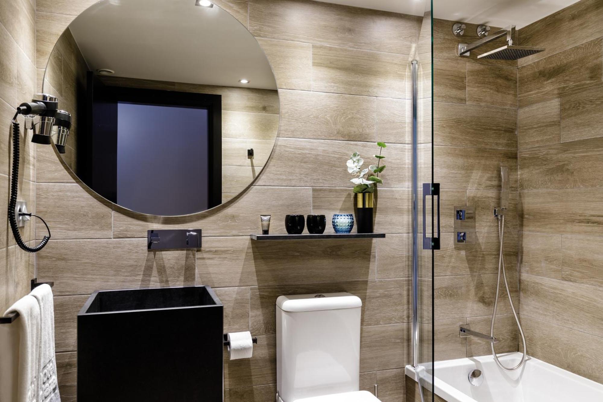 Suites Pamplona Plaza Bagian luar foto