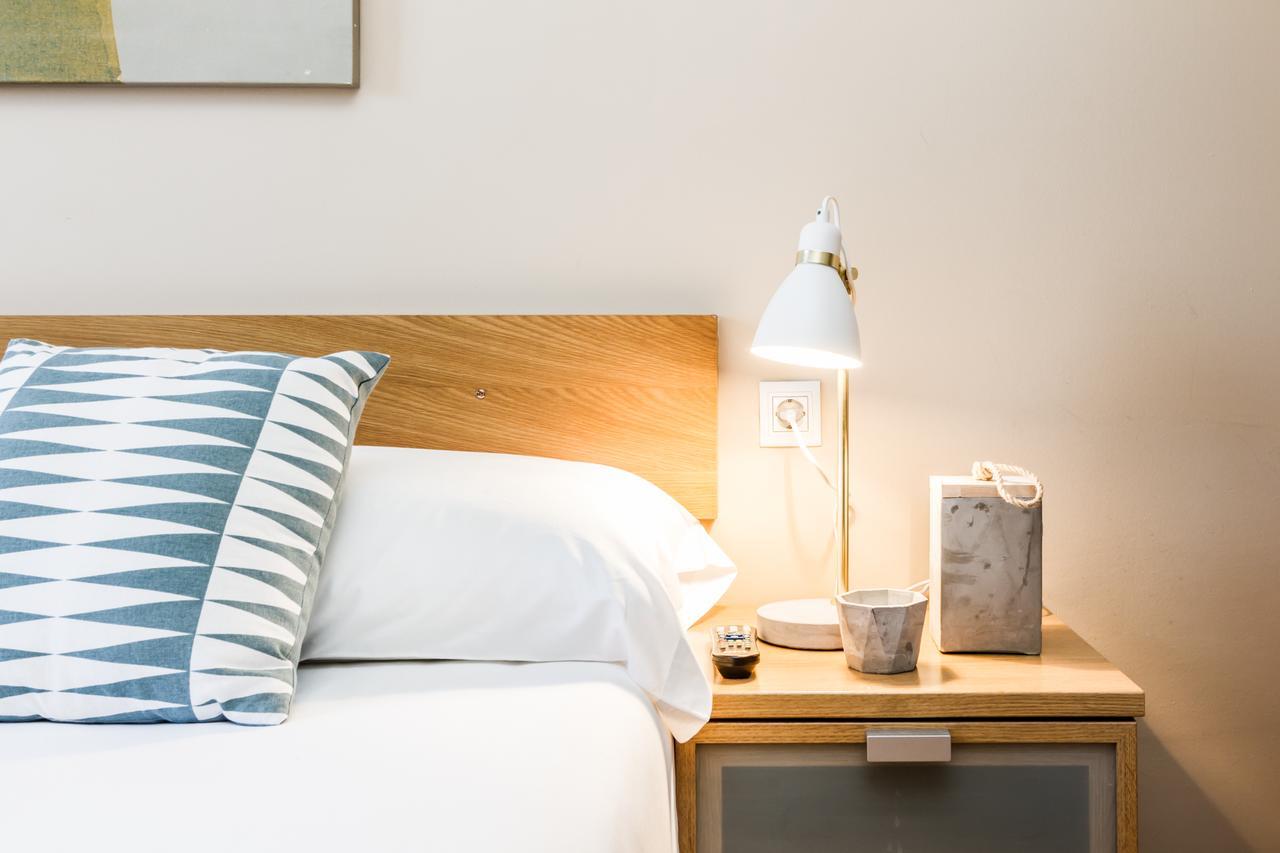 Suites Pamplona Plaza Bagian luar foto