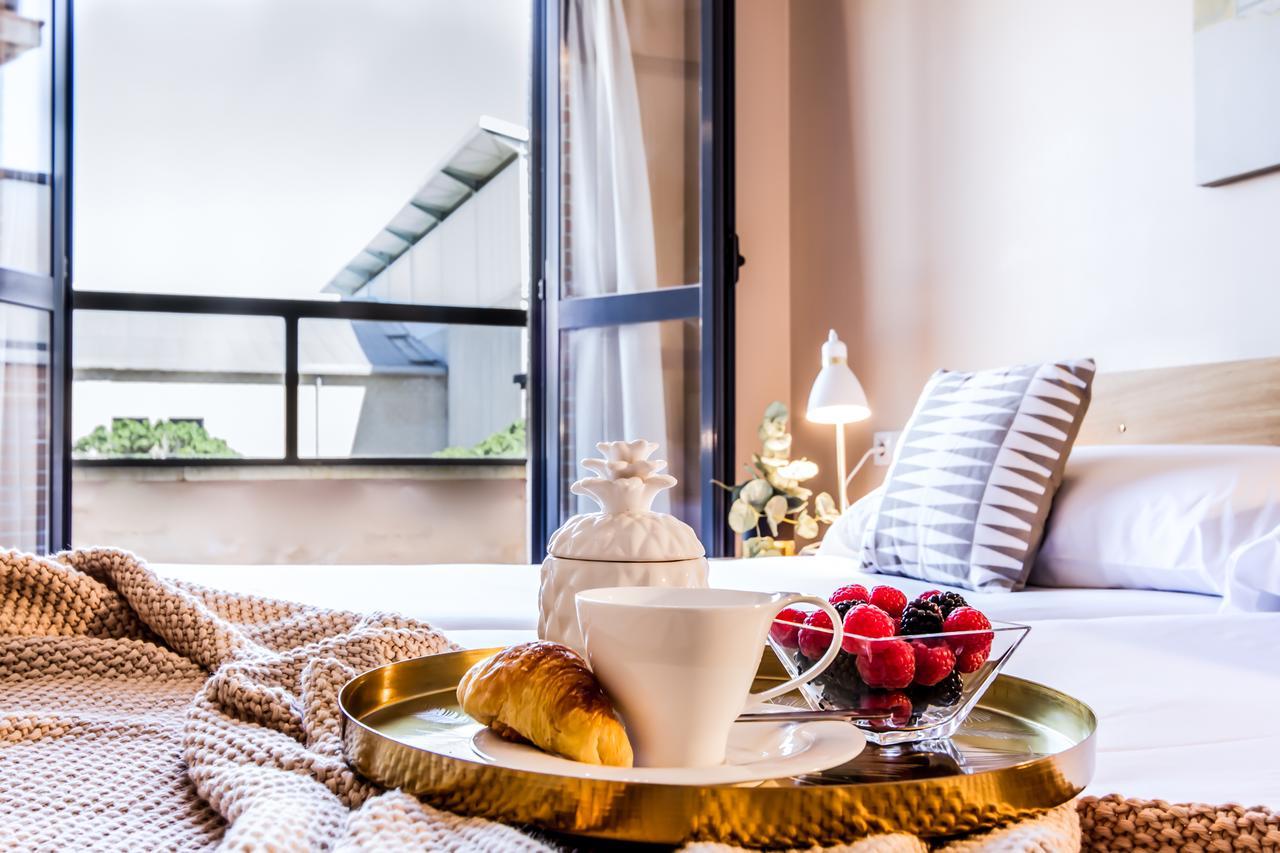 Suites Pamplona Plaza Bagian luar foto